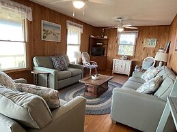 Time / Tide 4 Bedroom Cottage by RedAwning