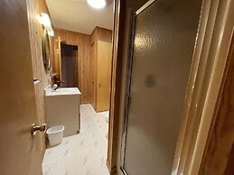 Time / Tide 4 Bedroom Cottage by RedAwning