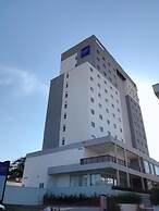 Summit Suítes Pindamonhangaba