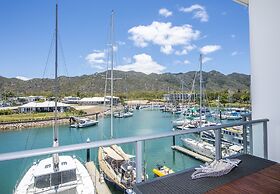Absolute Waterfront Magnetic Island
