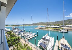 Absolute Waterfront Magnetic Island