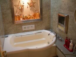 Hotel Hyper Noah - Adults Only