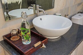 Sanghyang Bay Villas