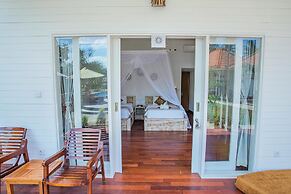 Sanghyang Bay Villas