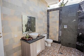 Sanghyang Bay Villas