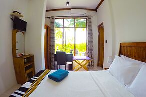 Ithaa Beach Maldives