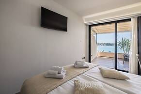 Sea View Luxury Rooms Seven of Nine