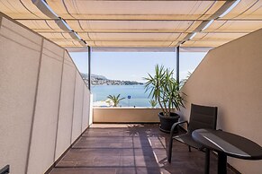 Sea View Luxury Rooms Seven of Nine