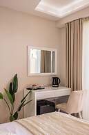 Sea View Luxury Rooms Seven of Nine