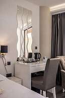 Sea View Luxury Rooms Seven of Nine