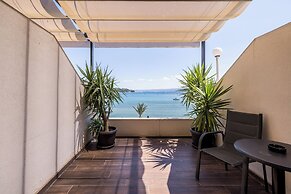 Sea View Luxury Rooms Seven of Nine