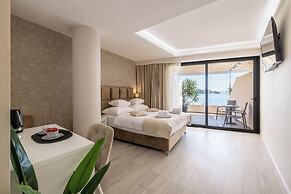 Sea View Luxury Rooms Seven of Nine