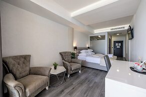 Sea View Luxury Rooms Seven of Nine