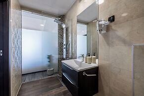 Sea View Luxury Rooms Seven of Nine