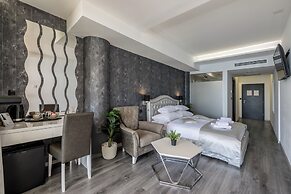 Sea View Luxury Rooms Seven of Nine