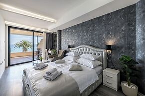 Sea View Luxury Rooms Seven of Nine