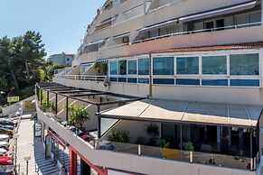 Sea View Luxury Rooms Seven of Nine