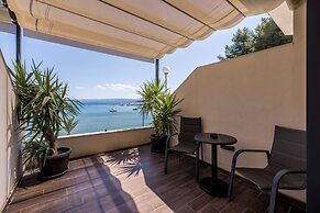 Sea View Luxury Rooms Seven of Nine