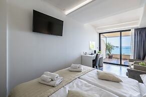 Sea View Luxury Rooms Seven of Nine