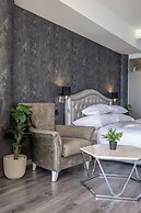 Sea View Luxury Rooms Seven of Nine