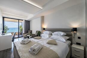 Sea View Luxury Rooms Seven of Nine