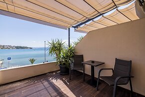 Sea View Luxury Rooms Seven of Nine