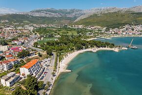 Sea View Luxury Rooms Seven of Nine