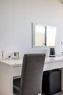 Sea View Luxury Rooms Seven of Nine