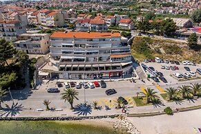 Sea View Luxury Rooms Seven of Nine