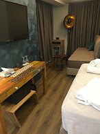 360 Degrees Pop Art Hotel