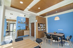 TT Blue B&B