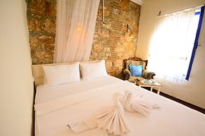 Ayvalik Moda Pansiyon