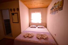 Ayvalik Moda Pansiyon