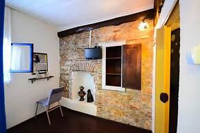 Ayvalik Moda Pansiyon