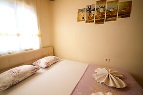 Ayvalik Moda Pansiyon