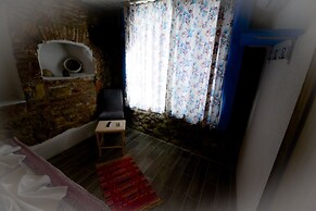 Ayvalik Moda Pansiyon