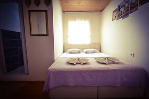 Ayvalik Moda Pansiyon