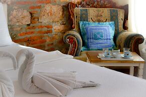 Ayvalik Moda Pansiyon