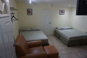 Woodbrook on the Avenue