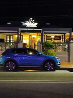 Woodbrook on the Avenue