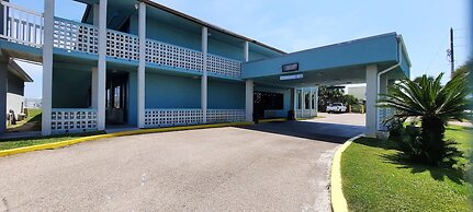 Buccaneer Inn