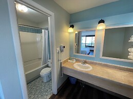 Buccaneer Inn