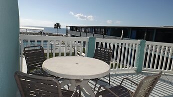 Buccaneer Inn