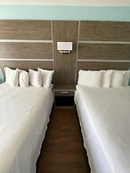 Buccaneer Inn