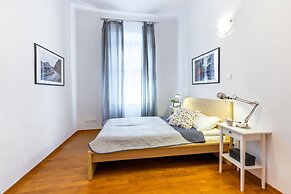 FriendHouse Apartments - Avenue