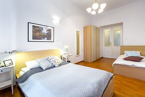 FriendHouse Apartments - Avenue