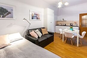 FriendHouse Apartments - Avenue