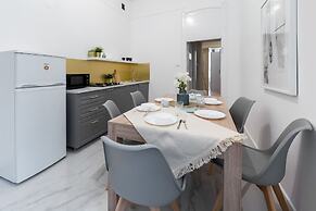 FriendHouse Apartments - Avenue