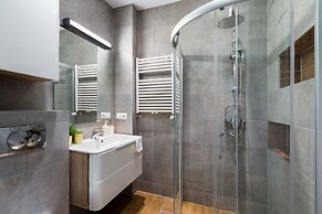 FriendHouse Apartments - Avenue