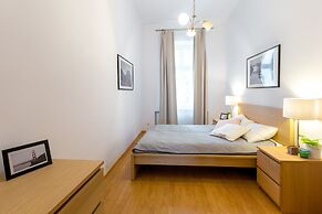 FriendHouse Apartments - Avenue